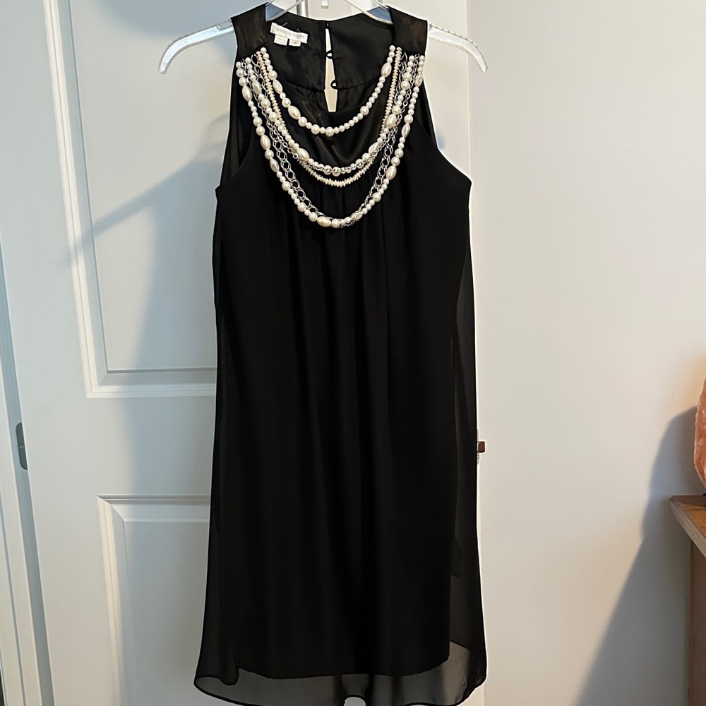London Times Black Sleeveless Shift Dress with Faux-Pearl Neckline Sz 6
